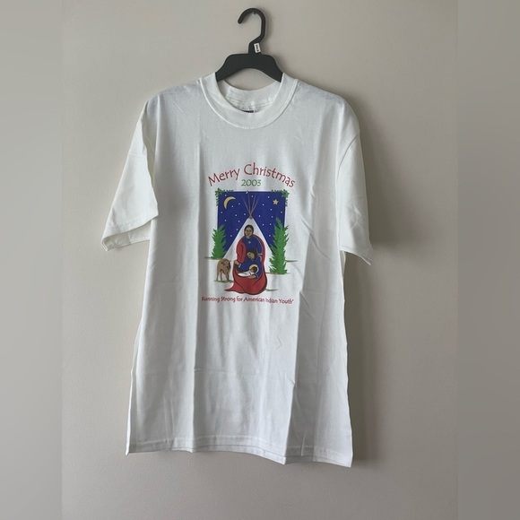 Vintage Y2K 2003 T-Shirt White Size Large Merry Christmas American Indians - Picture 1 of 7